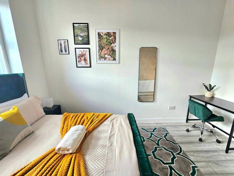 Spacious Haven With Free Parking Glasgow Zewnętrze zdjęcie