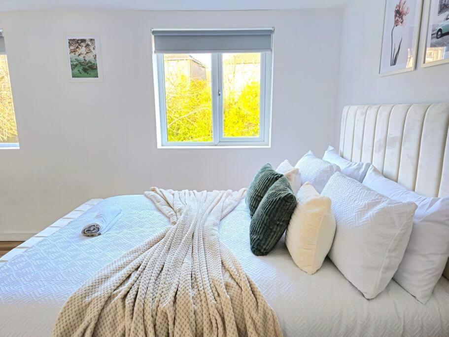 Spacious Haven With Free Parking Glasgow Zewnętrze zdjęcie