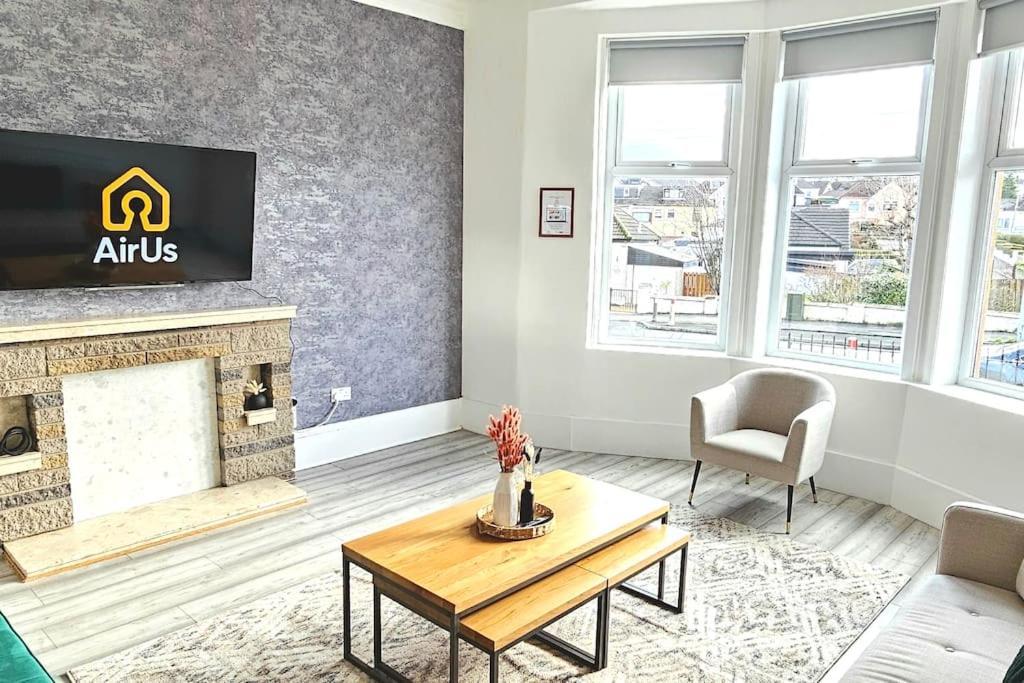 Spacious Haven With Free Parking Glasgow Zewnętrze zdjęcie